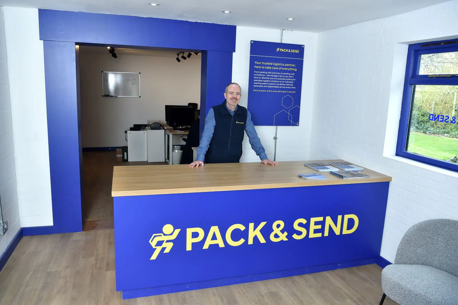 PACK & SEND Liverpool, Merseyside