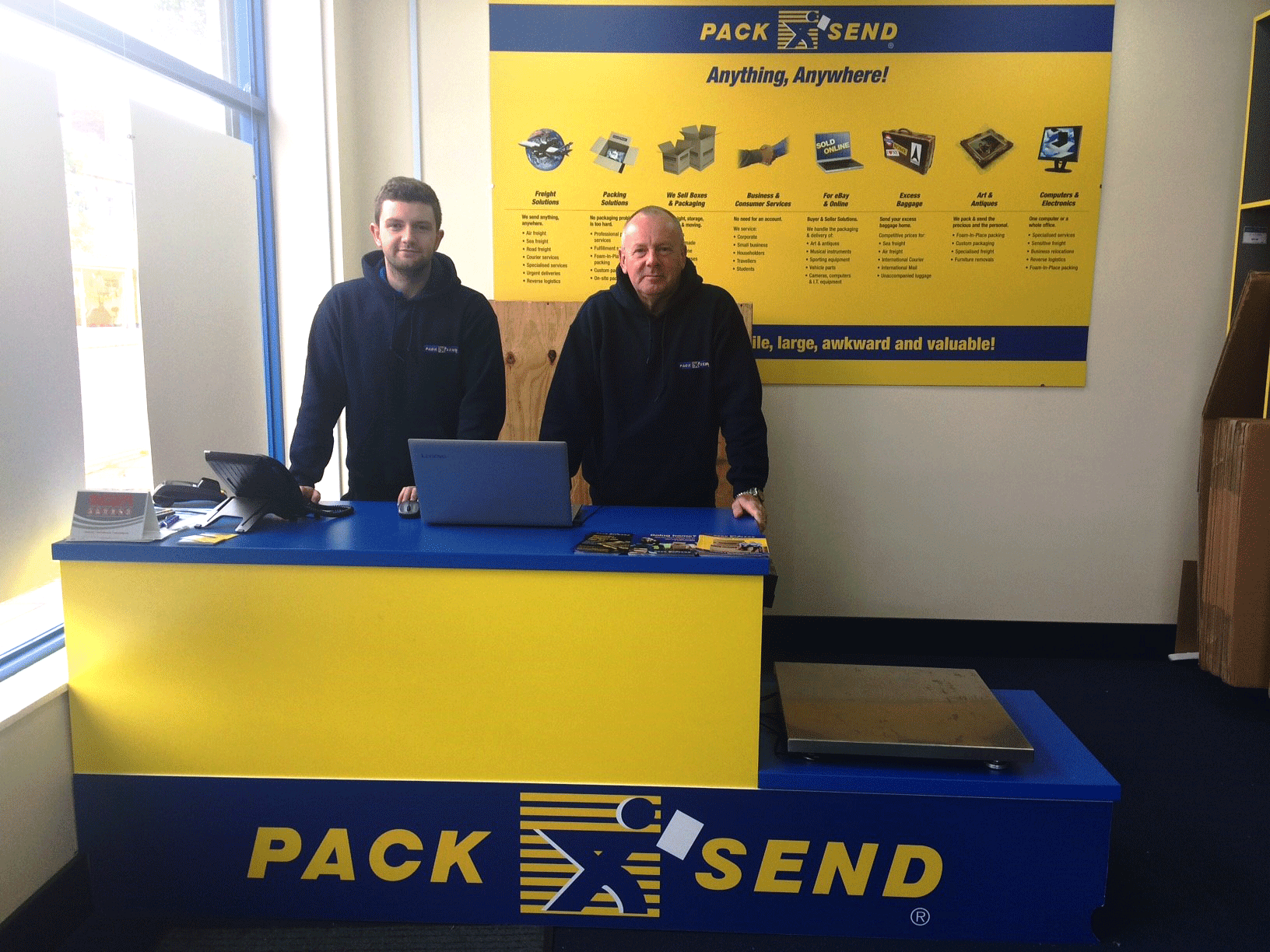 PACK & SEND Belfast East - Sam & Jamie