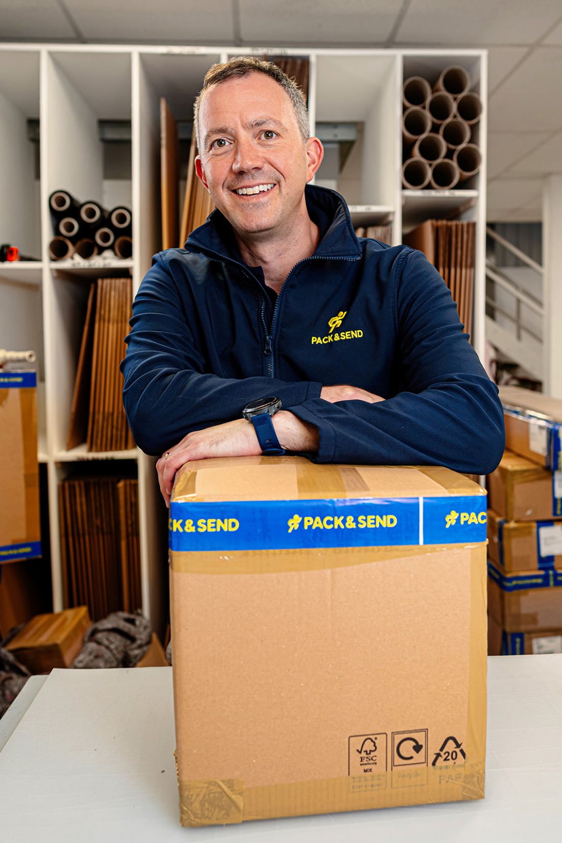 pack and send harlow, Franco Capaldo